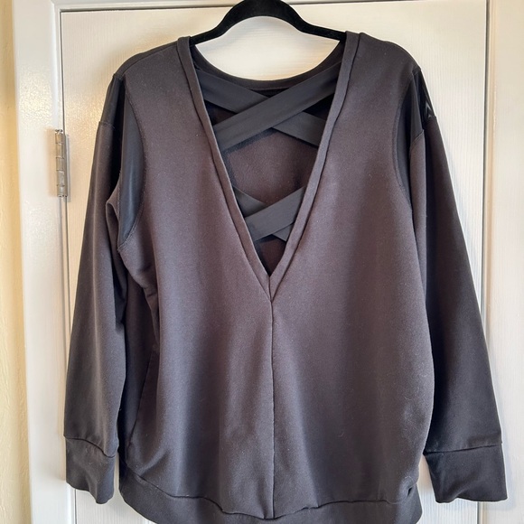 NWOT The North Face Mesh Criss Cross Sweater Sz L - Picture 2 of 10